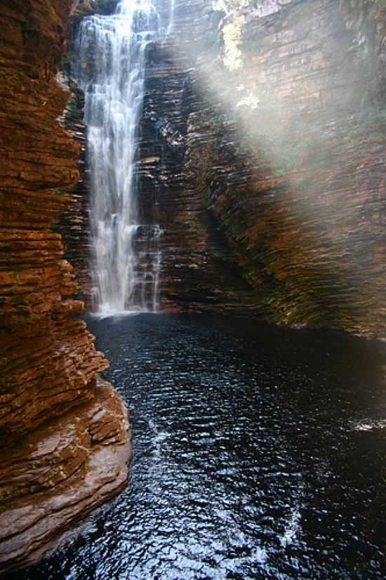 CACHOEIRA DO BURACO EM IBICOARA-FOTO:MARCOS CAUDURO - IBICOARA - BA