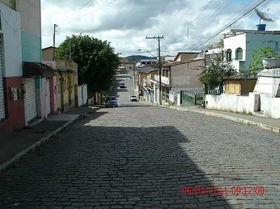 RUA DR.MANOEL NOVAIS-FOTO:VALTEMIPRADO - IBICU - BA