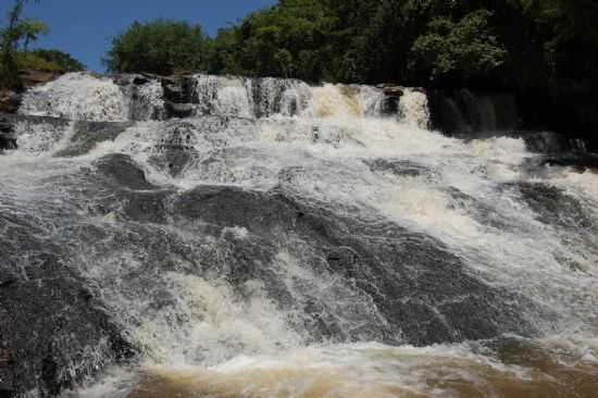 RIO SEM PASSOS, POR CELIO SILVA - LUIZIANA - PR