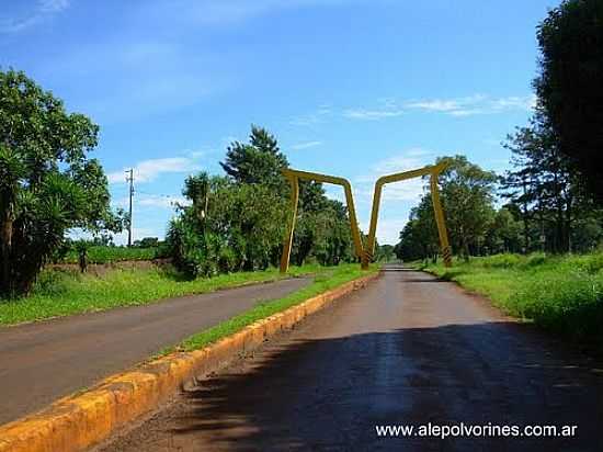 PORTAL DE ENTRADA DE MAMBOR-FOTO:ALEPOLVORINES - MAMBOR - PR