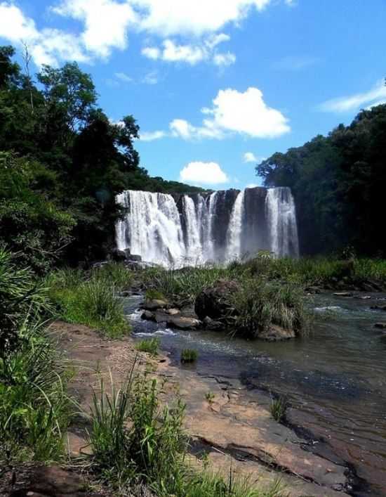 CACHOEIRA DO RIO MARRECAS, POR FERNANDO TELES - MANGUEIRINHA - PR