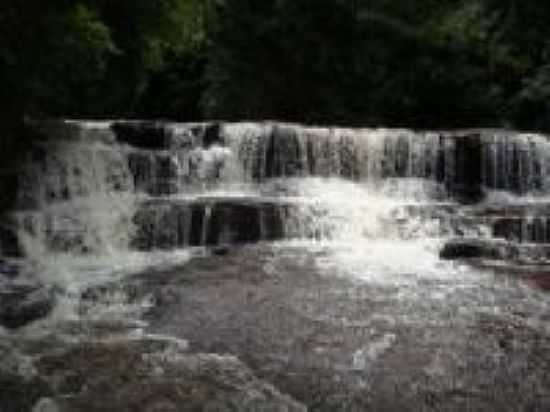 CACHOEIRINHA EM MARIALVA-FOTO:AMARILDO MARCELINO - MARIALVA - PR
