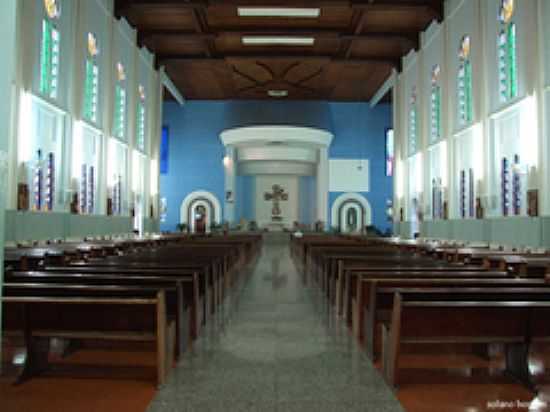 INTERIOR DA IGREJA MATRIZ DE MARIALVA-FOTO:SOLANO BORDIM - MARIALVA - PR