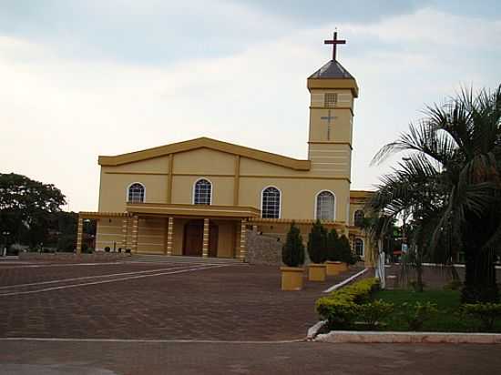 IGREJA MATRIZ DE SANTO ANTONIO EM MARILUZ-FOTO:JOAO MOZENA - MARILUZ - PR