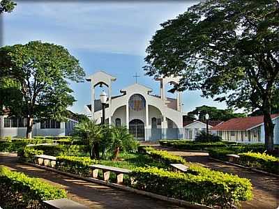 IGREJA-FOTO:EDSON WALTER CAVALAR  - MARISTELA - PR