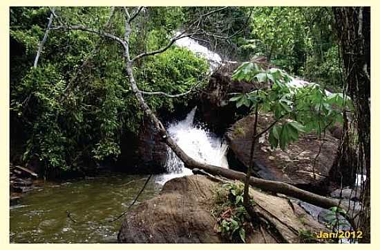 CACHOEIRA DOS CATABRIGAS EM IBIRAJ-BA-FOTO:MARCOS A. BARBOSA - IBIRAJ - BA