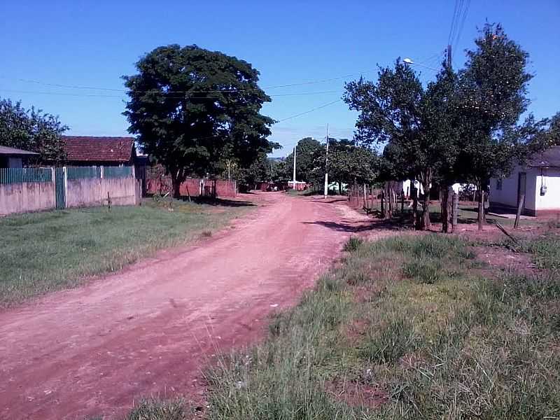 MIRADOR-PR-RUA DA CIDADE-FOTO:FERNANDO ATALAIA - MIRADOR - PR