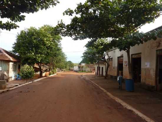 RUA PRINCIPAL DE ALTO PIQUERI , POR AMARILDO G CORREA - MIRANTE DO PIQUIRI - PR