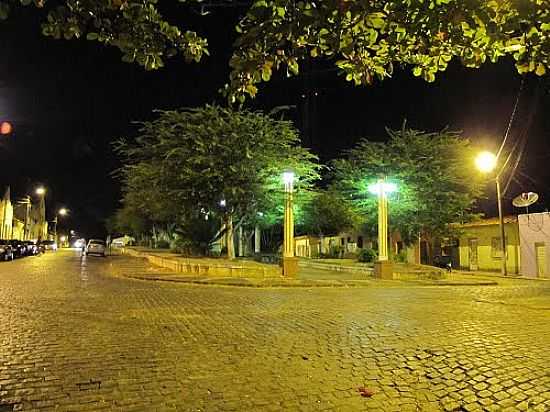 VISTA NOTURNA DA PRAA JOO VICTOR EM IBIRAPITANGA-BA-FOTO:BETO SANTANA - IBIRAPITANGA - BA