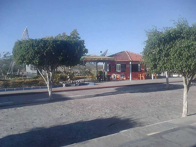 IMAGENS DO DISTRITO DE NOVA BRASLIA, MUNUCPIO DE ARARUNA/PR - NOVA BRASLIA - PR