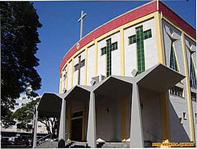 MATRIZ DO SAGRADO CORAO DE JESUS-FOTO:VICENTE A. QUEIROZ - NOVA ESPERANA - PR