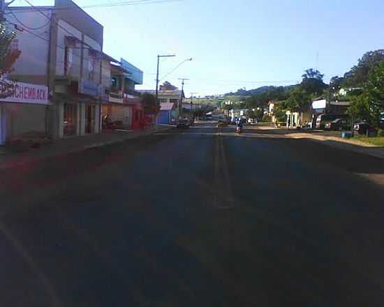 AVENIDA IGUAU-FOTO:ADILSON DE SOUZA - NOVA ESPERANA DO SUDOESTE - PR