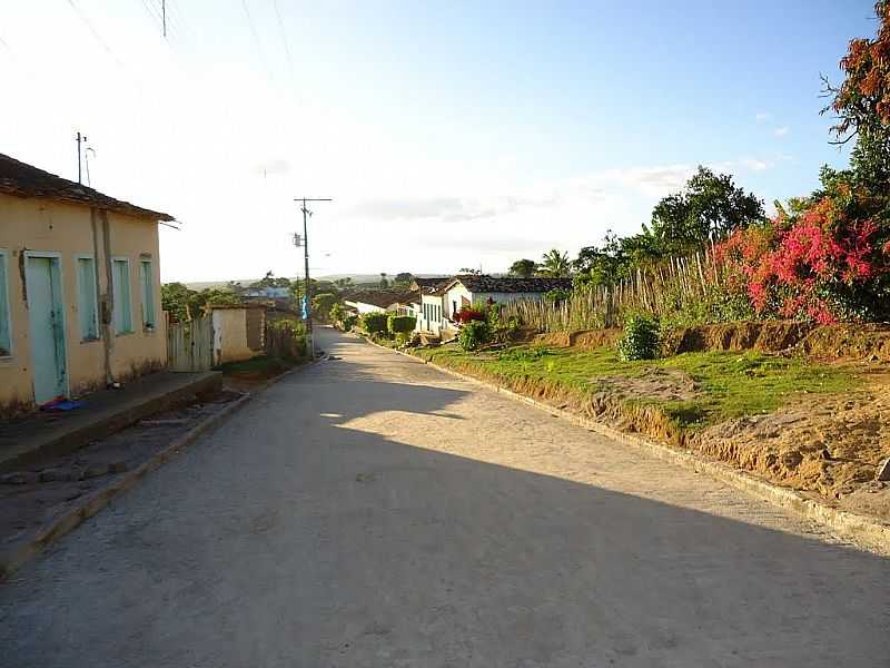 IBITIGUIRA-BA-RUA DA CIDADE-FOTO:DANIELDIAS - IBITIGUIRA - BA