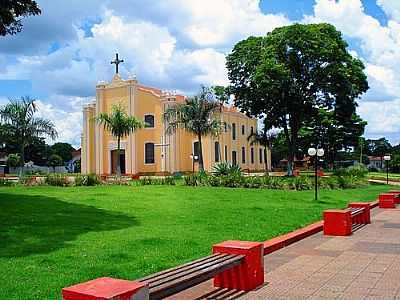 IGREJA MATRIZ-FOTO:ODAIRE REIS  - OURIZONA - PR