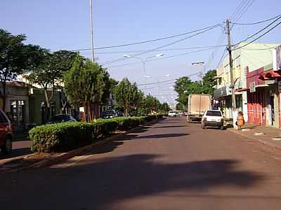 AVENIDA-FOTO:ARTEMIO C.KARPINSKI  - OURO VERDE DO OESTE - PR