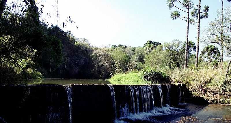 PALMITAL-PR-BARRAGEM NO RIO JAGUATIRICA-FOTO:LOIVINHO FRANA - PALMITAL - PR