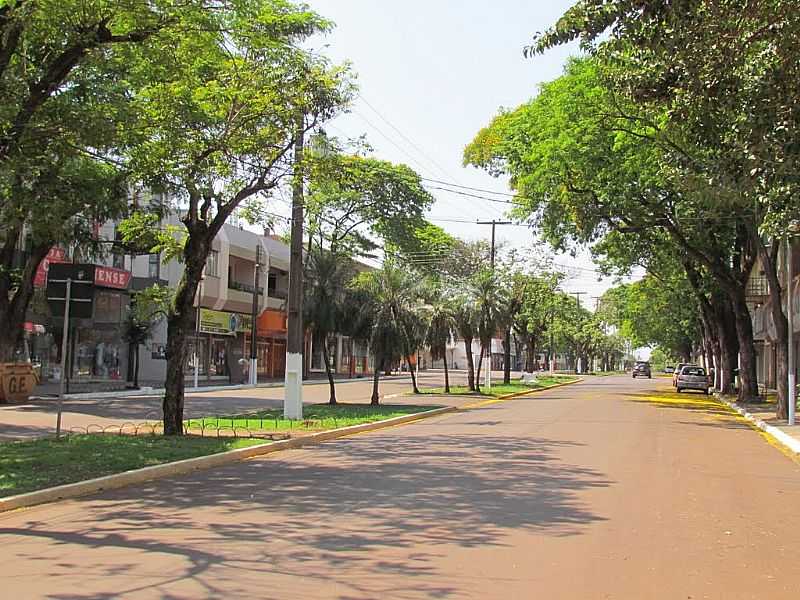 PALOTINA-PR-AVENIDA INDEPENDNCIA-FOTO:RICARDO MERCADANTE - PALOTINA - PR