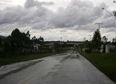 CHEGANDO EM PAULA FREITAS-FOTO:ARTEMIO C.KARPINSKI - PAULA FREITAS - PR