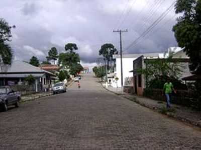 RUA DA CIDADE-FOTO:ARTEMIO C.KARPINSKI - PAULO FRONTIN - PR