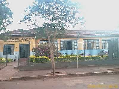 ESCOLA ESTADUAL OLAVO BILAC-FOTO:MILTONRV  - PEABIRU - PR