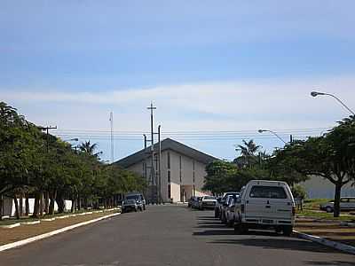 PRAA E IGREJA MATRIZ-FOTO:UDSON PINHO  - PROLA - PR