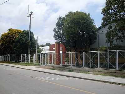 ESCOLA MUNICIPAL MARIA CHLCOSKI-FOTO:IDI_CTBA  - PINHAIS - PR