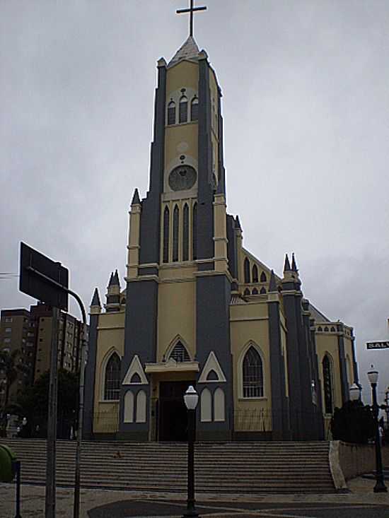 IGREJA DO SAGRADO CORAO DE JESUS[POLACOS] EM PONTA GROSSA-FOTO:RAFAEL KLIMEK - PONTA GROSSA - PR