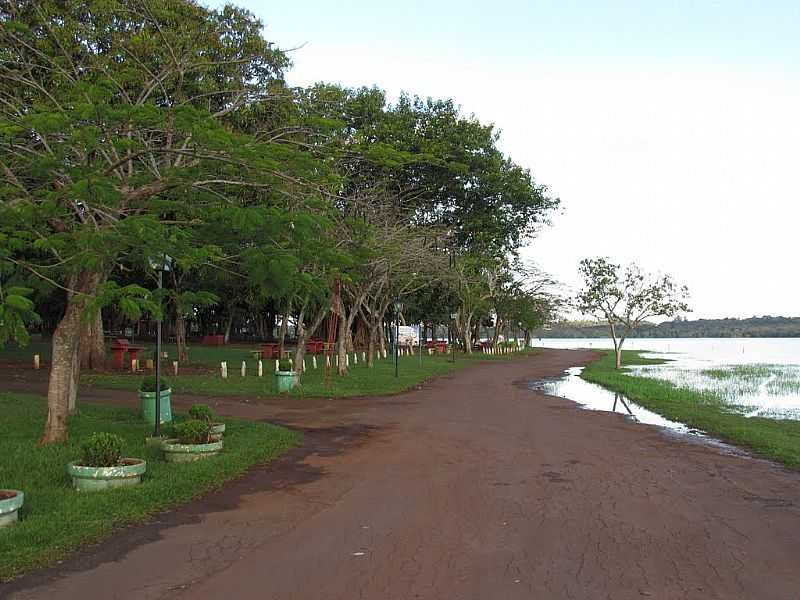 PORTO MENDES-PR-BEIRA DO LAGO DE ITAIPU NO PARQUE DE LAZER ANNITA WANDERER-FOTO:RICARDO MERCADANTE  - PORTO MENDES - PR