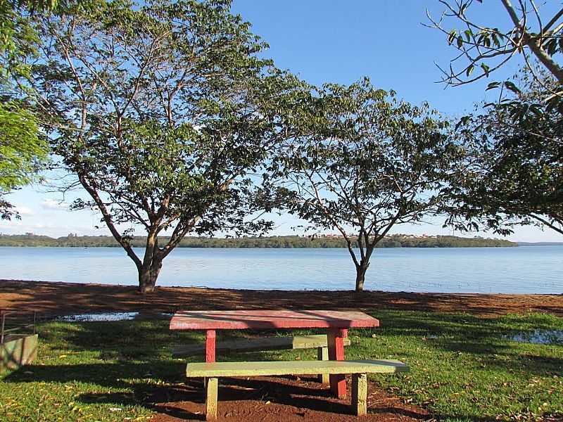 PORTO MENDES-PR-BEIRA DO LAGO DE ITAIPU NO PARQUE DE LAZER ANNITA WANDERER-FOTO:RICARDO MERCADANTE - PORTO MENDES - PR