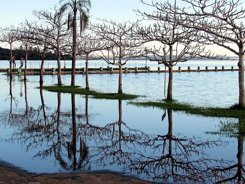 PORTO MENDES-PR-LAGO DE ITAIPU NO PARQUE DE LAZER ANNITA WANDERER-FOTO:RICARDO MERCADANTE  - PORTO MENDES - PR