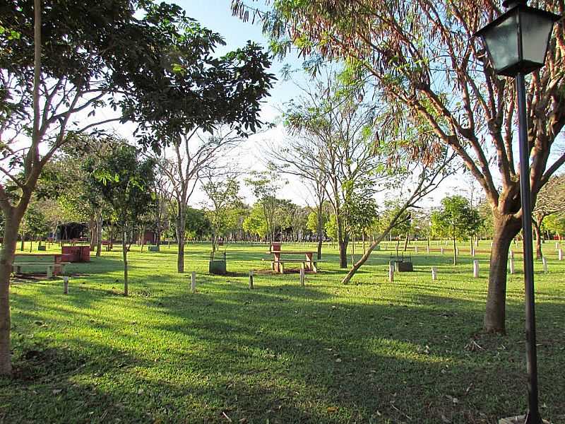 PORTO MENDES-PR-PARQUE DE LAZER ANNITA WANDERER-FOTO:RICARDO MERCADANTE - PORTO MENDES - PR