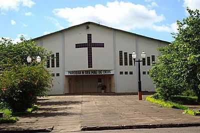 IGREJA MATRIZ-FOTO:DONIZETE SILVA  - PRESIDENTE CASTELO BRANCO - PR