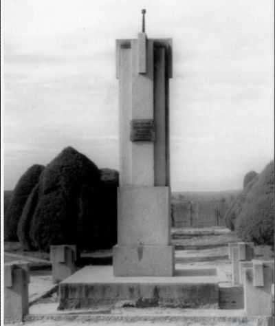 OBELISCO HOMENAGEM AOS PRAINHAS  MORTOS NA REVOLUO DE 30, POR JURACY   GUSMO - QUATIGU - PR