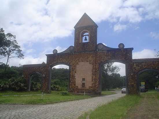 PRTICO ESTRADA DA GRACIOSA EM QUATRO BARRAS-PR-FOTO:ADERBAL NUNES - QUATRO BARRAS - PR