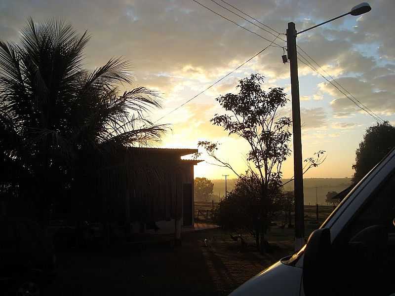 QUERNCIA DO NORTE-PR-PR DO SOL-FOTO:JACK WIRTH - QUERNCIA DO NORTE - PR