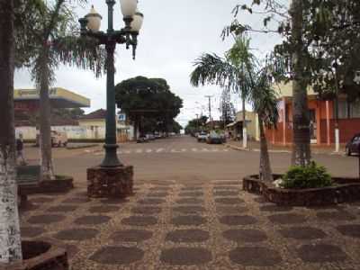 AV. PRES. CAMPOS SALES, POR BAIANO PINTOR - SABUDIA - PR