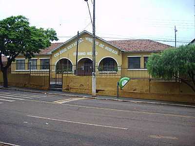 GRUPO ESCOLAR-FOTO:ELIESER RAMOS  - SANTA AMLIA - PR