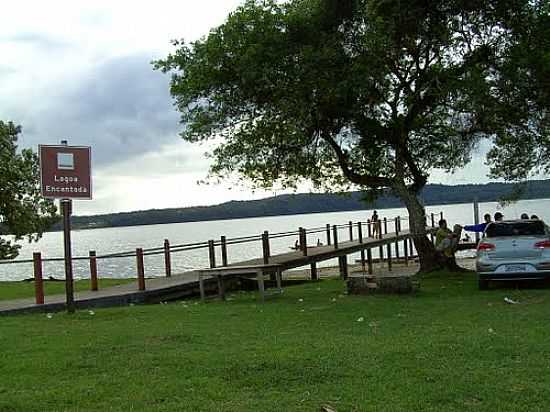 PIER NA LAGOA ENCANTADA EM ILHUS-BA-FOTO:CAIO GRACO MACHADO - ILHUS - BA