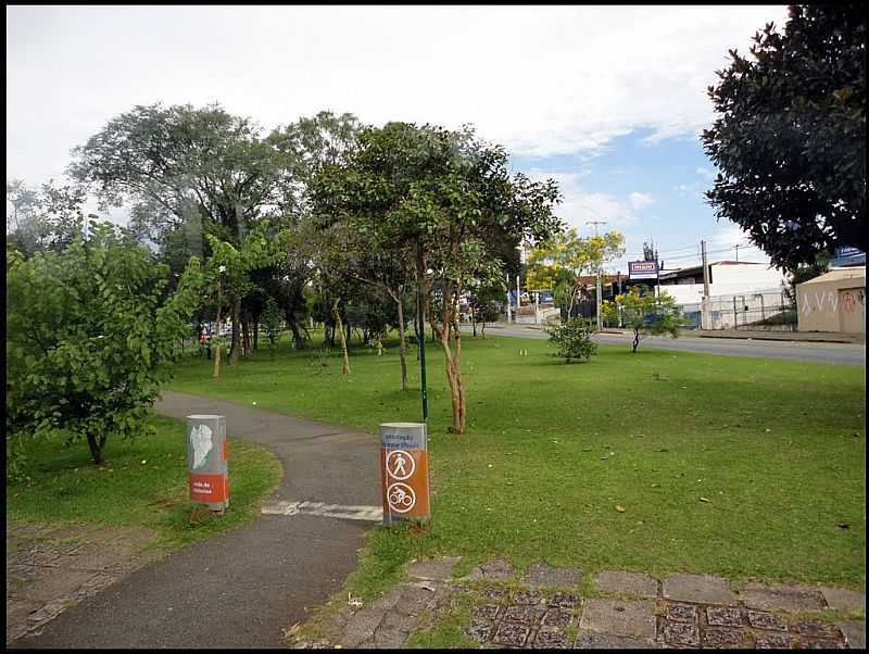 SANTA QUITRIA-PR-PISTA DE CAMINHADA NA AV. PRES.ARTHUR DA SILVA BERNARDES-FOTOREGINALDO LEVINSKI - SANTA QUITRIA - PR