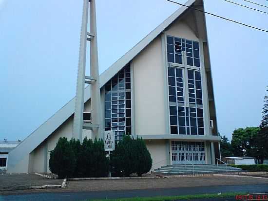 SANTA TEREZINHA DE ITAIP-PR-MATRIZ DE SANTA TEREZINHA-FOTO:PFAHL - SANTA TEREZINHA DE ITAIPU - PR