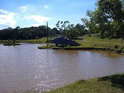 LAGO-FOTO:ANDRE HENRIQUE FACIO - SANTO ANTNIO DO SUDOESTE - PR