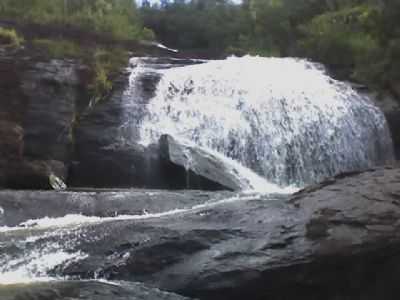 SALTO DE TERRA NOVA FOTO, POR SOCRATES JUNIOR DA SILVA  - SO JERNIMO DA SERRA - PR