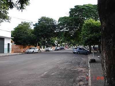 AV.SOUZA NAVES-FOTO:ROBSON DE MELO  - SO JOO DO CAIU - PR
