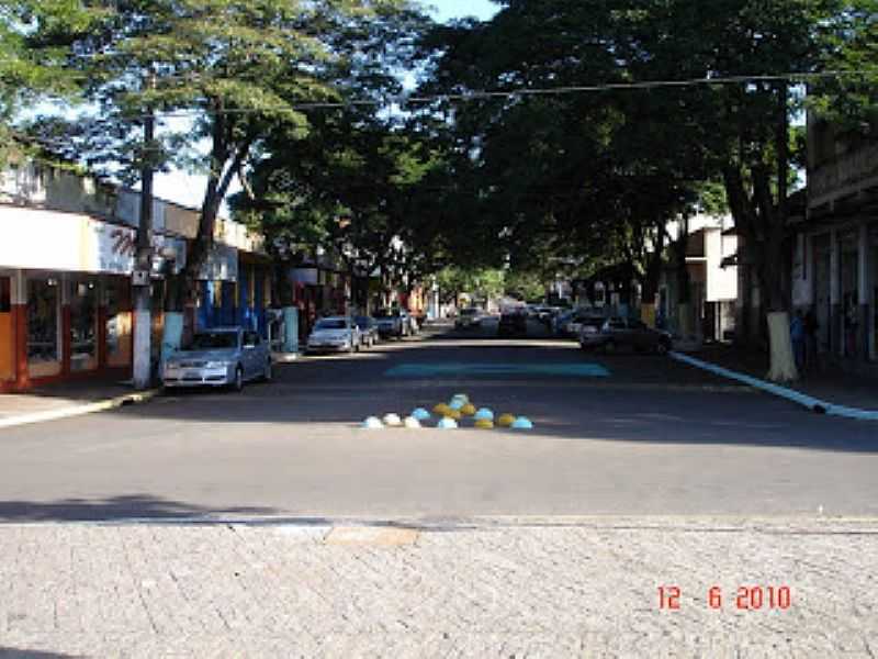 SO JOO DO CAIU-PR-AVENIDA CENTRAL-FOTO:SAOJOAOCAIUA.BLOGSPOT.  - SO JOO DO CAIU - PR