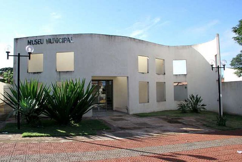 MUSEU MUNICIPAL - SO JORGE DO IVA - PR
