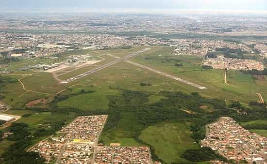 VISTA AREA DO AEROPORTO AFONSO PENA EM SO JOS DOS PINHAIS-FOTO:ANDR BONACIN - SO JOS DOS PINHAIS - PR