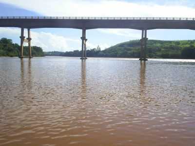 IMAGEM DA PONTE SOBRE O RIO IVA, POR WILL - SO PEDRO DO IVA - PR