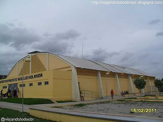 ESTDIO AUDLIO HOLANDA EM CH PRETA-FOTO:SERGIO FALCETTI - CH PRETA - AL