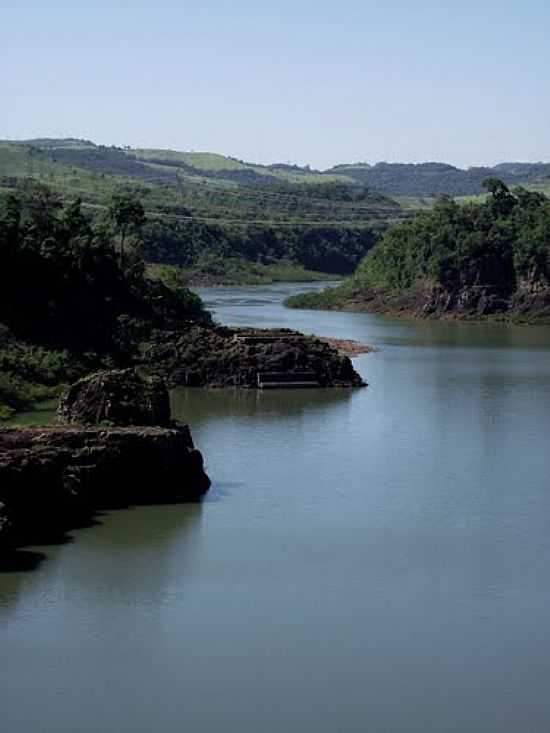 RIO IGUAU EM SAUDADE DO IGUAU-PR-FOTO:LOIVINHO A.M.FRANA - SAUDADE DO IGUAU - PR