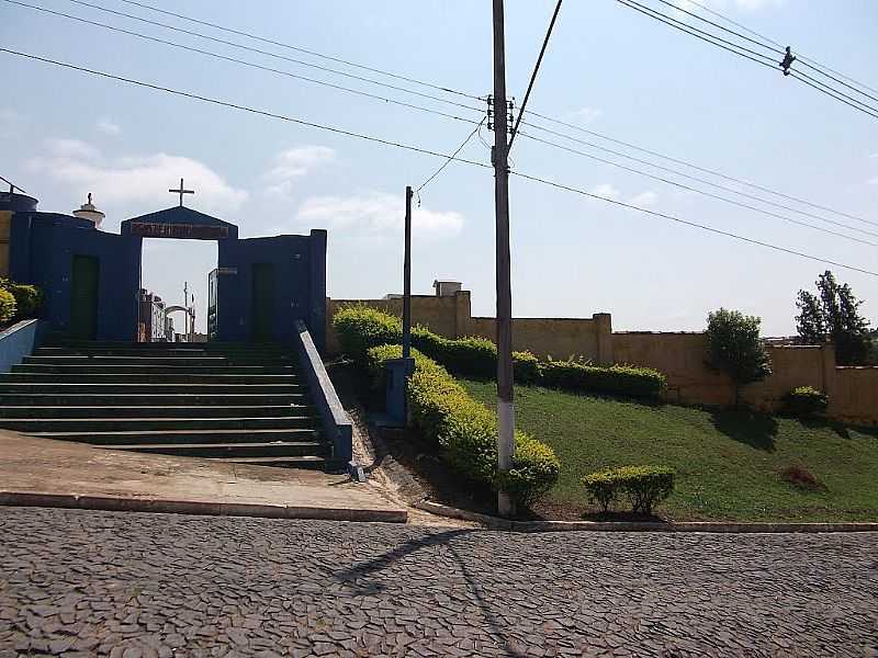 SIQUEIRA CAMPOS-PR-ENTRADA DO CEMITRIO MUNICIPAL-FOTO:GIANEMELO - SIQUEIRA CAMPOS - PR